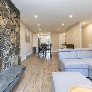 Newly Renovated 3 Bedroom Victoria